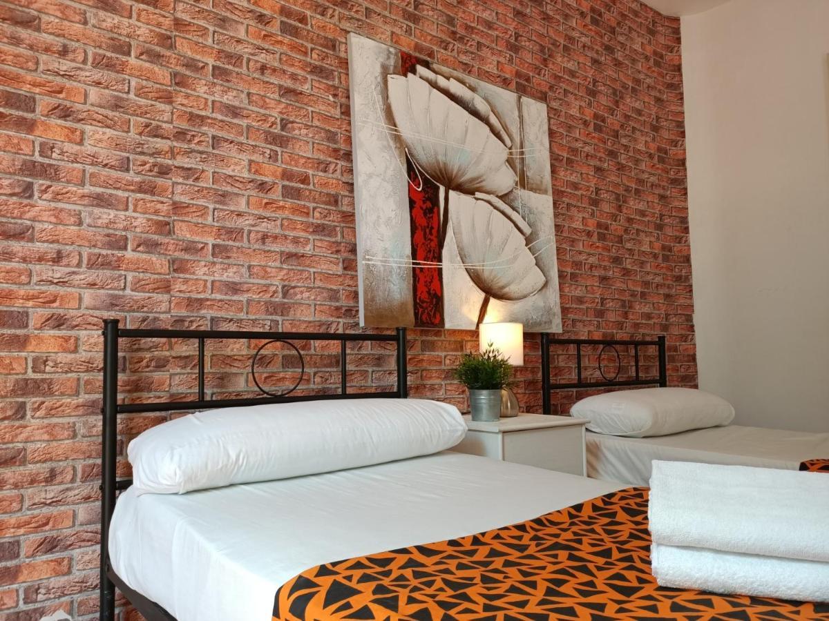 Diagonal House Hostel Barcelona Rum bild