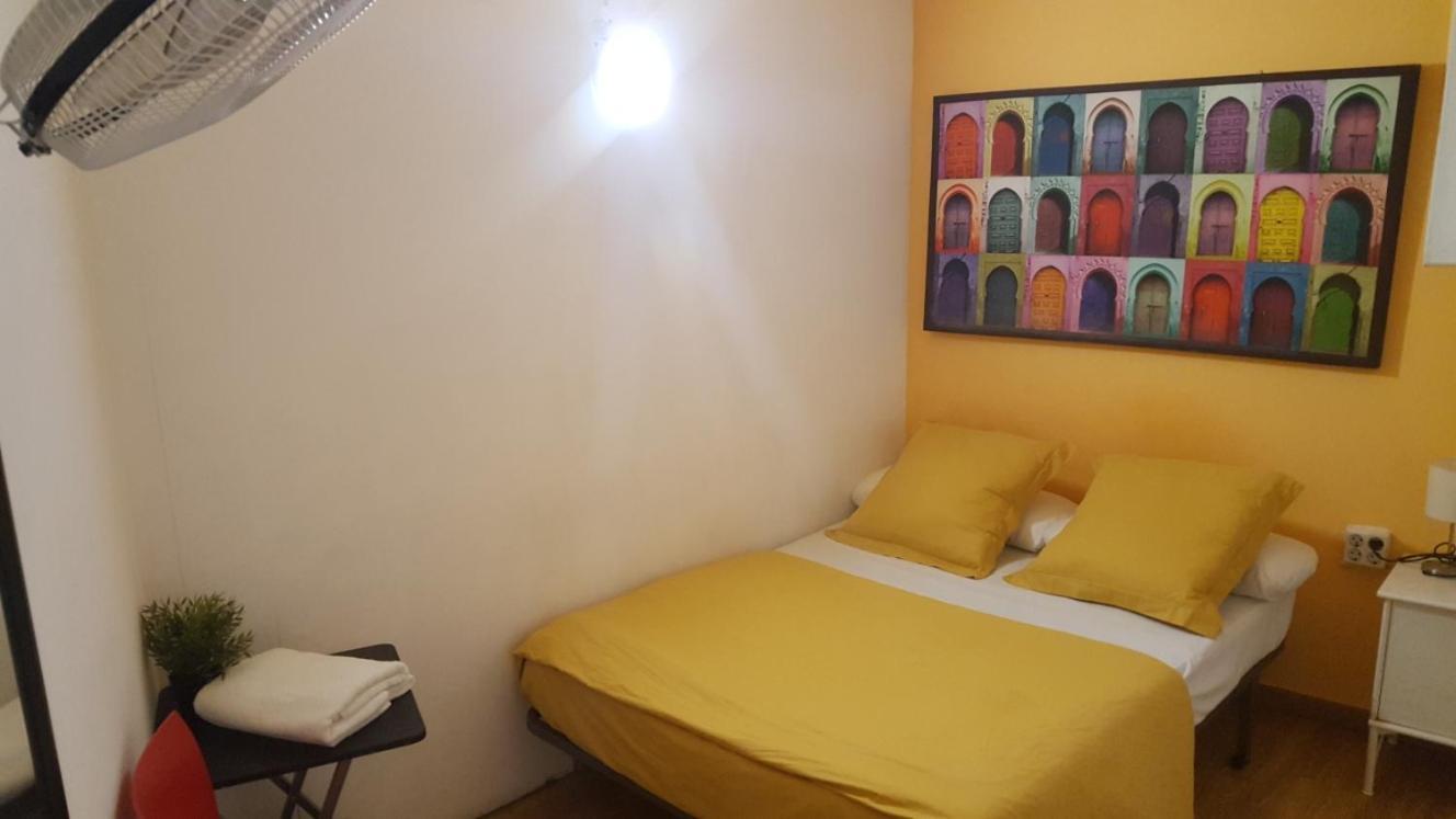 Diagonal House Hostel Barcelona Rum bild